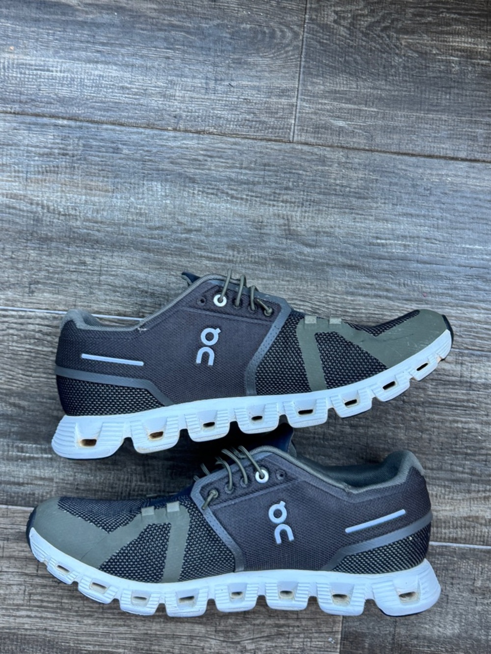 On Running Cloudrunner Men's Running Shoes - olive green 10 - Picture 2 of 7